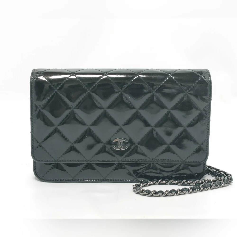 🔥 Chanel Patent Quilted Wallet On Chain WOC Black EUC 🔥